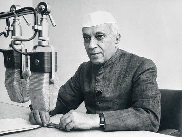 نہرو نے اپنی سوانح میں برکت اللہ سے ملاقات کا ذکر کیا ہے اور انھیں خراج تحسین پیش کیا ہے