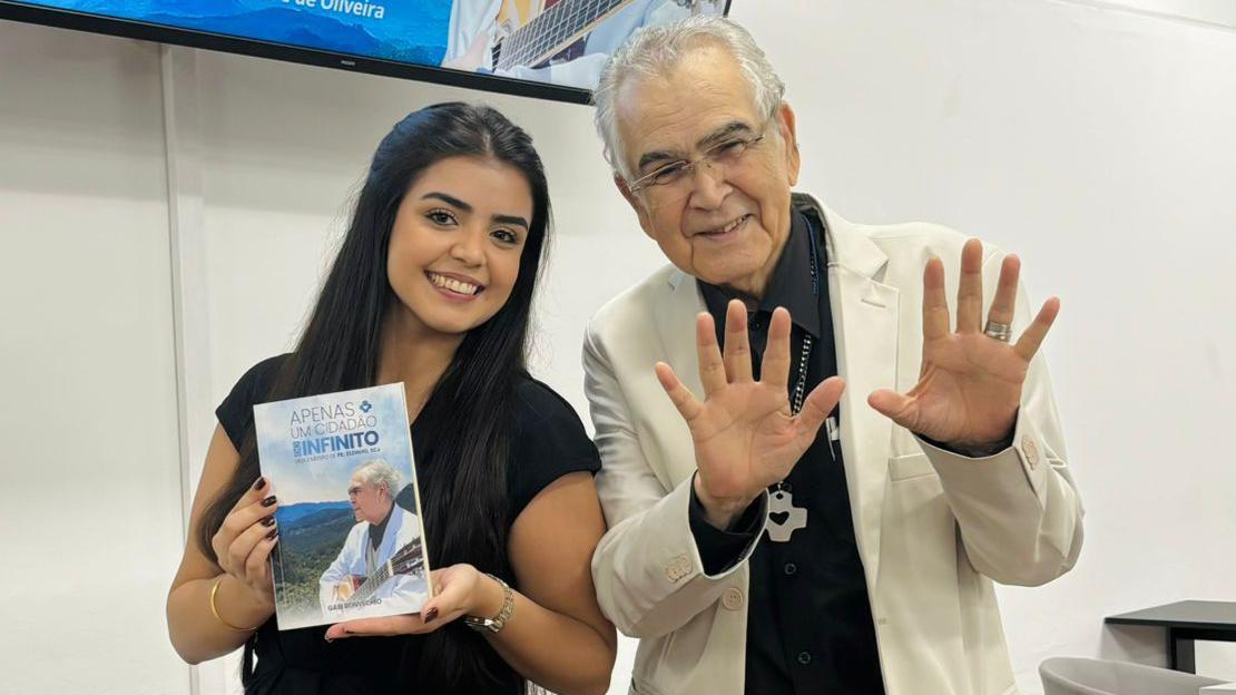 Gabi Bonvechio e Padre Zezinho