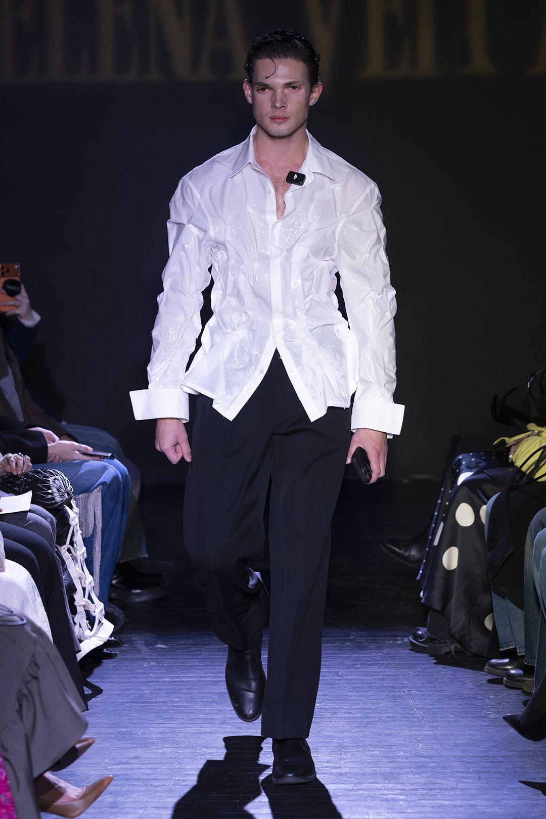 "Clavicular" desfila en la pasarela durante el desfile de moda de Elena Velez Ready to Wear Otoño/Invierno 2026-2027, en el marco de la Semana de la Moda de Nueva York, el 12 de febrero de 2026 en Nueva York.