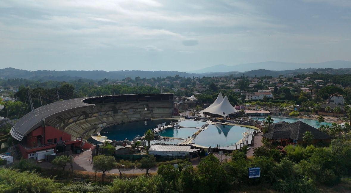 프랑스 앙티브 소재 마린랜드의 항공 사진