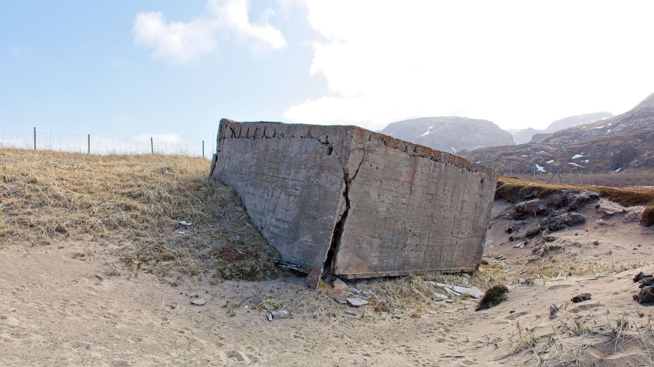 Bunker peninggalan Perang Dunia II di Grense Jakobselv, Norwegia, dekat perbatasan Rusia.