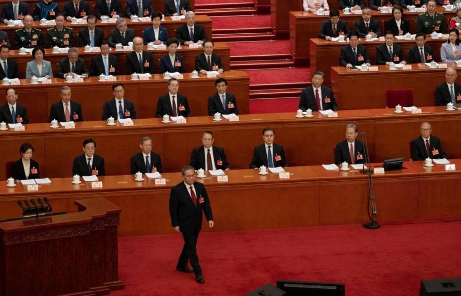李強在兩會上作報告