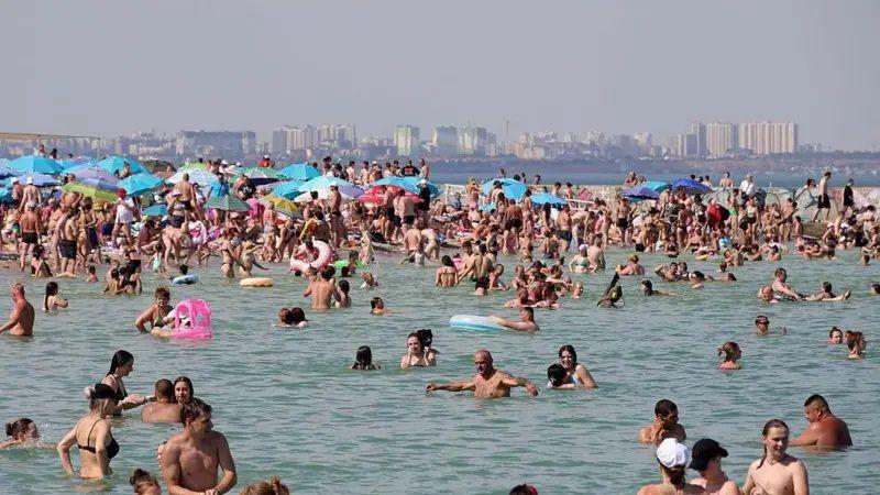 Some areas of the beach in Odesa are protected against landmines.