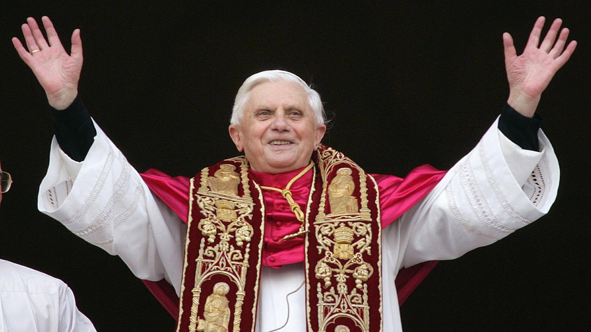 Papa Benedikt XVI je bio poglavar Katoličke crkve od 2005. do njegove ostavke 2013. godine