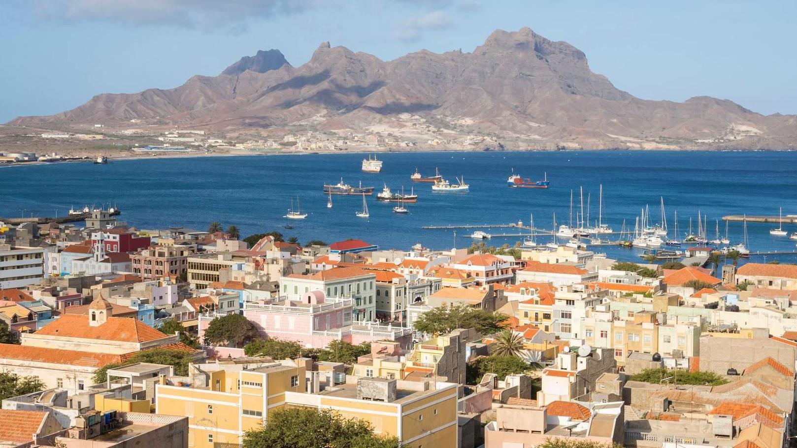 More than 1,700 Brits who fell ill in Cape Verde join action against Tui