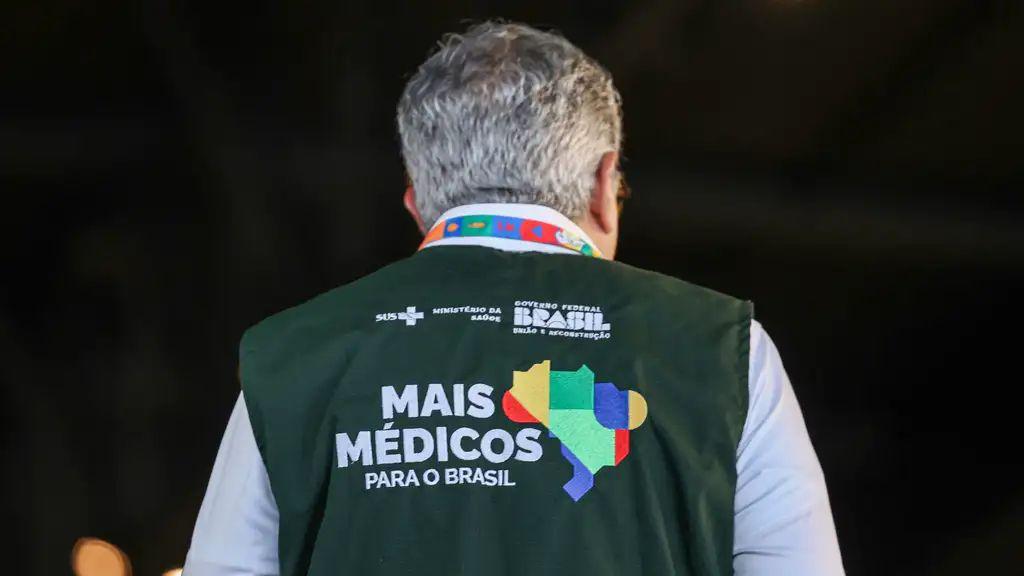 O ministro da Saúde, Alexandre Padilha, em anúncio a expansão do programa Mais Médicos com a oferta de novas vagas no primeiro edital de 2025