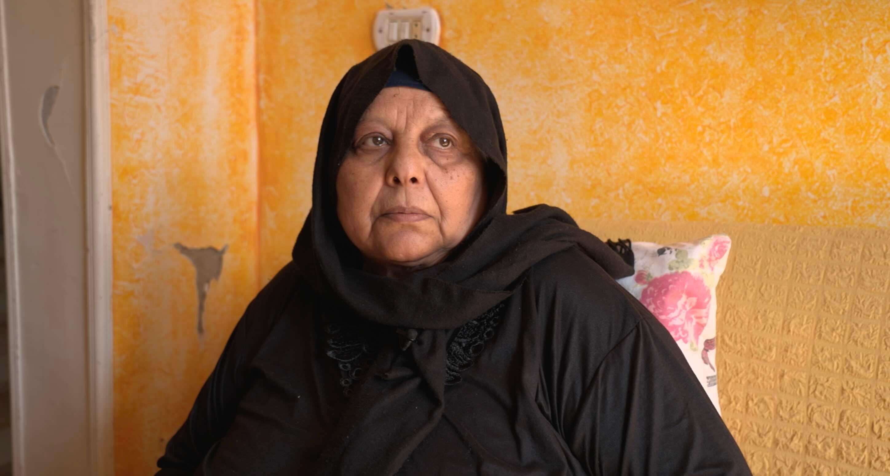 حاولت حليمة منع الاعتداء عن ابنتها دون جدوى