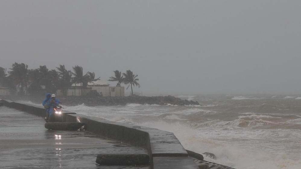 태풍 갈매기가 상륙하기 직전 바다의 모습