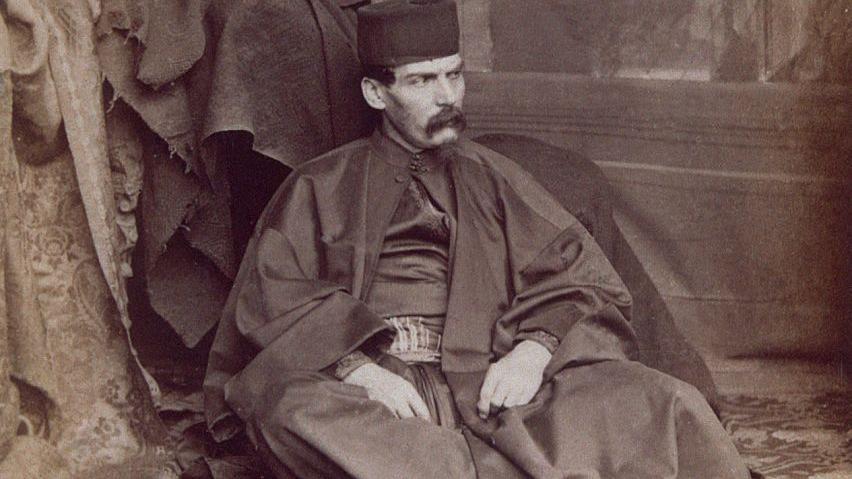 Richard Burton vestido de árabe.