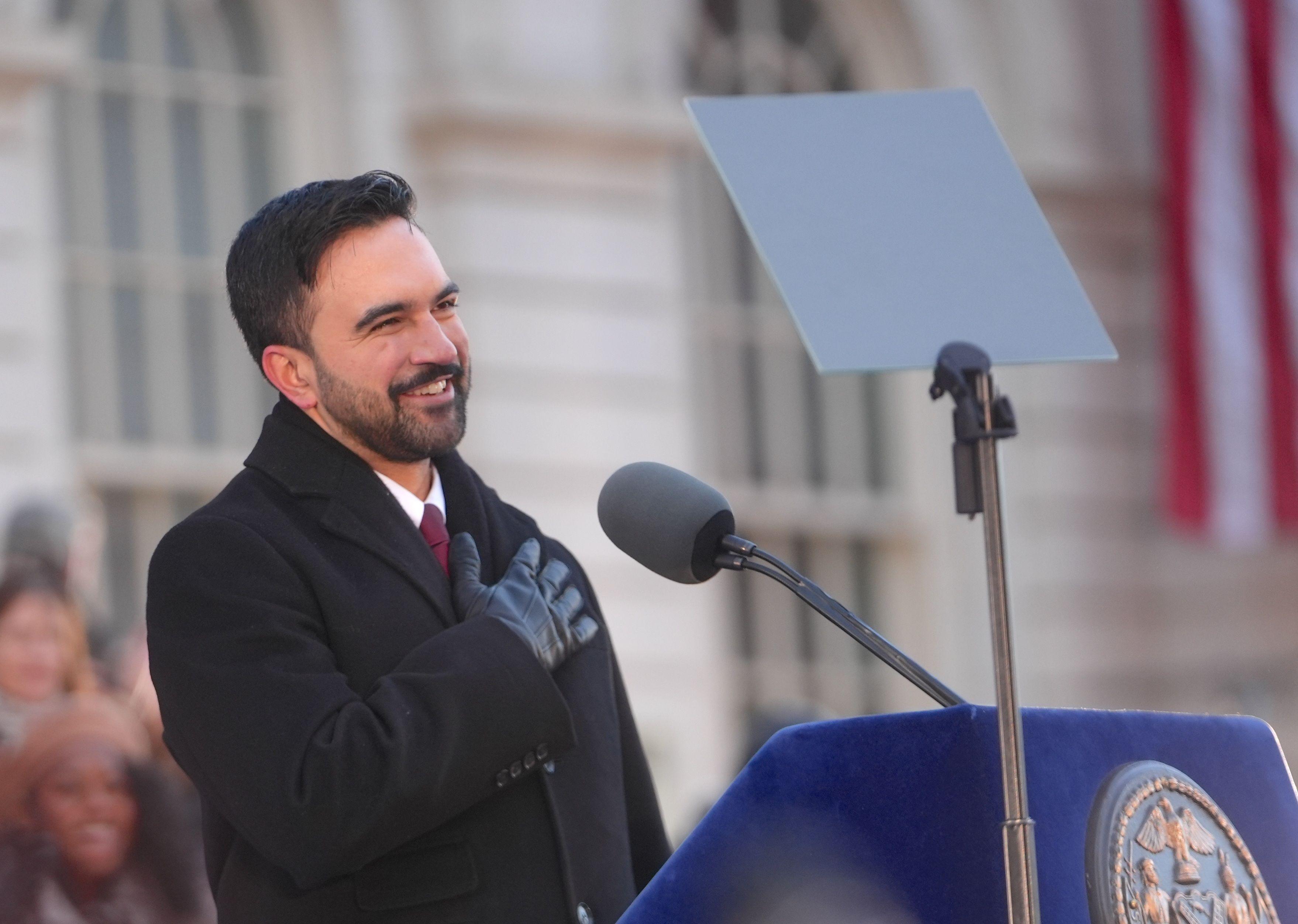 رئيس بلدية نيويورك زهران ممداني خلال خطابه بعد تنصيبه رئيساً لبلدية نيويورك