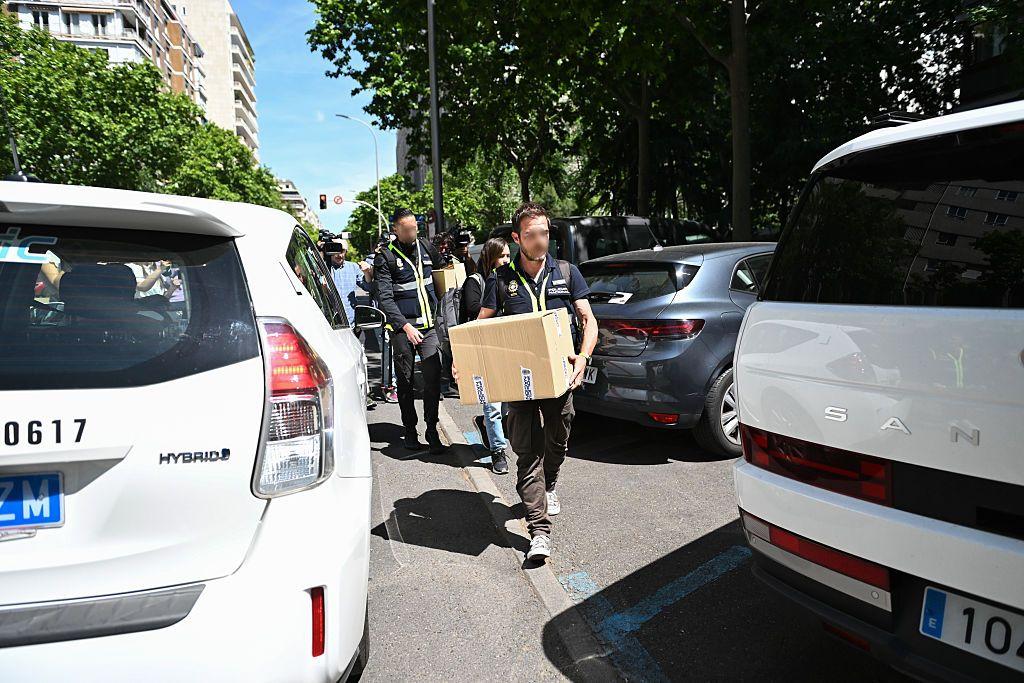Agentes registraron oficinas vinculadas con las actividades de Zapatero.