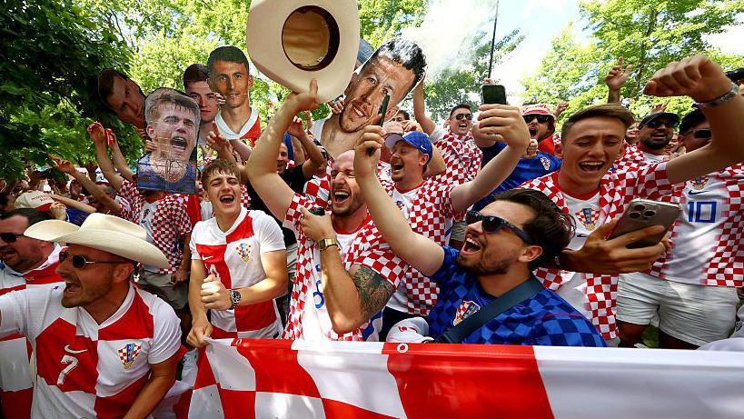 Watch as Croatia take on Panama with both looking for first points