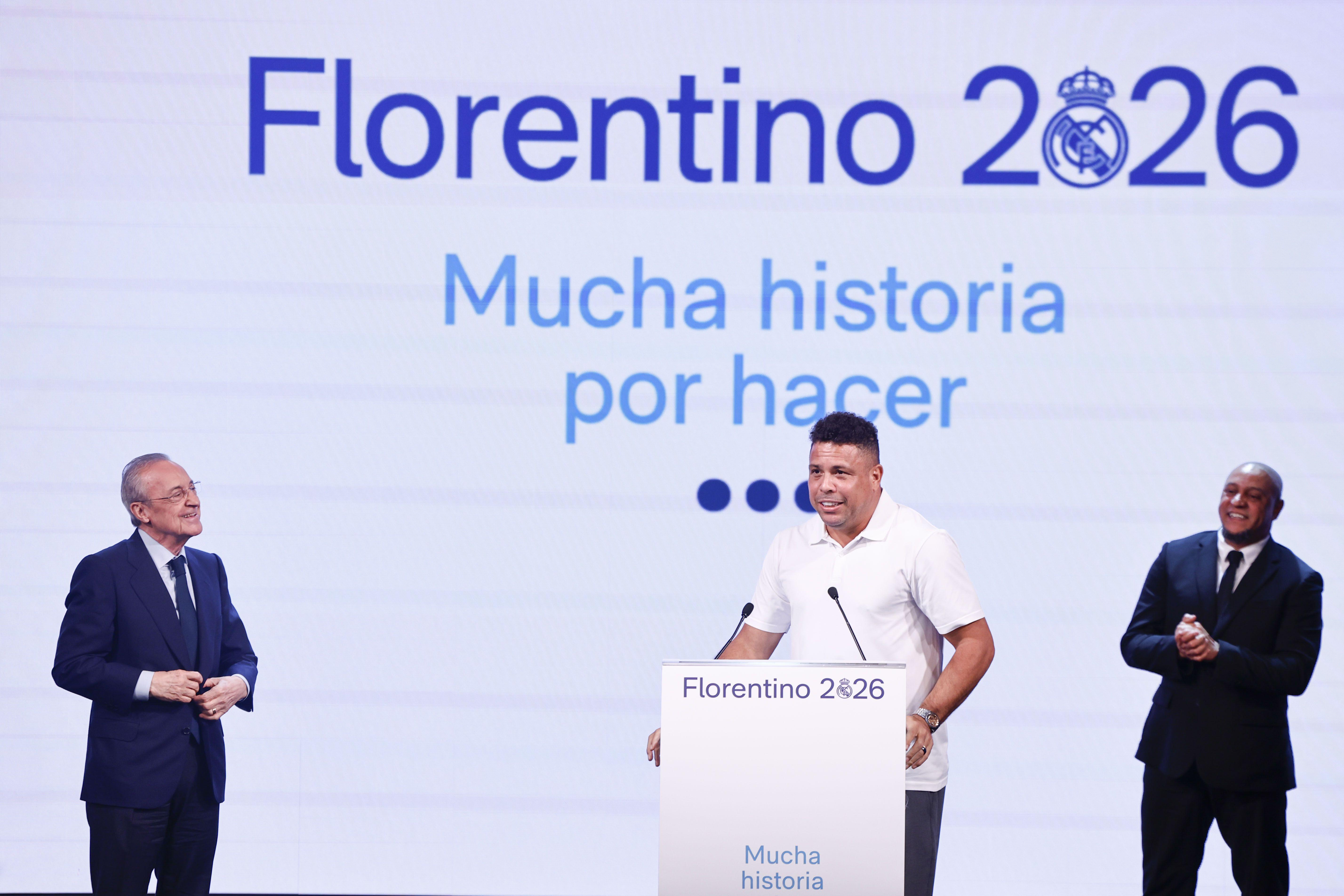 ronaldo nazario i roberto karlos na predizbornom skupu Florentina Pereza