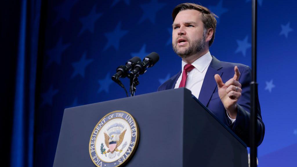 2025年2月28日，美國副總統JD·萬斯在華盛頓特區沃爾特·E·華盛頓會議中心舉行的全國天主教祈禱早餐上發表演講