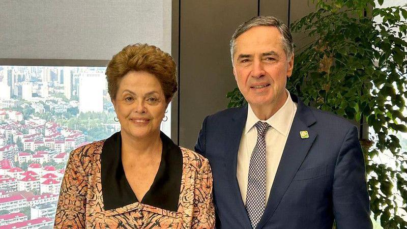 Dilma Rousseff e Luis Roberto Barroso