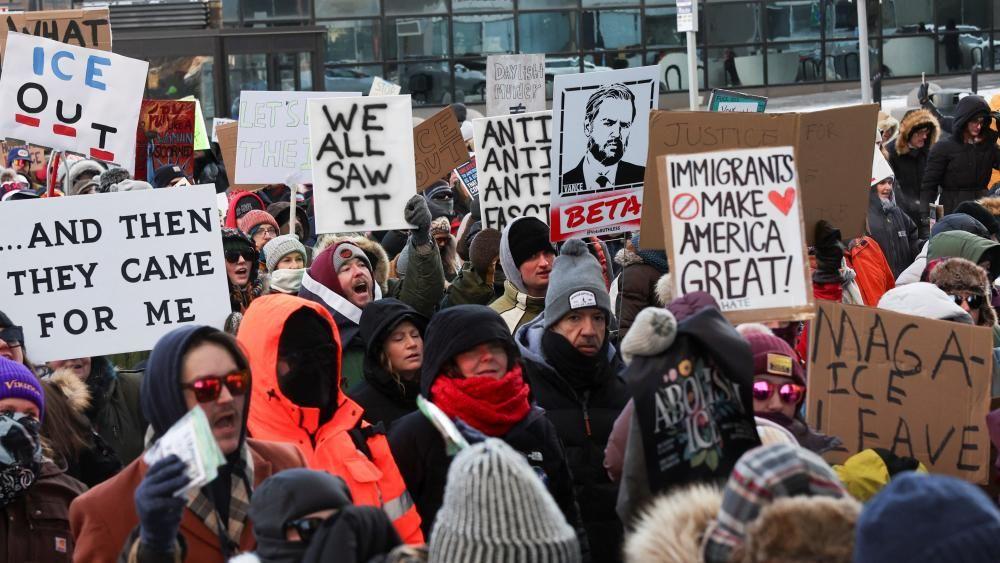 Protesters gather in Minneapolis as governor calls on Trump to remove agents after shooting