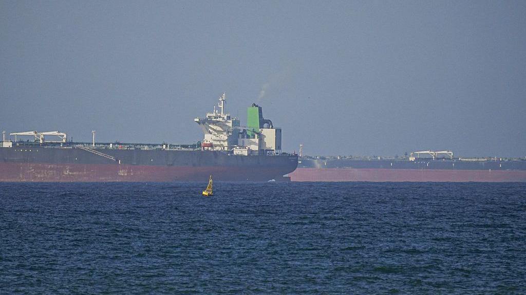 Barco en el estrecho de Ormuz