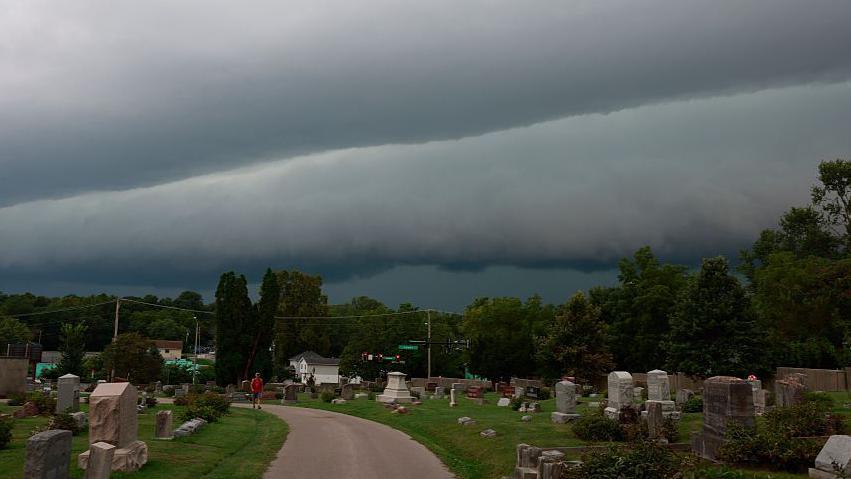 Sixteen inmates injured after lightning strikes US prison