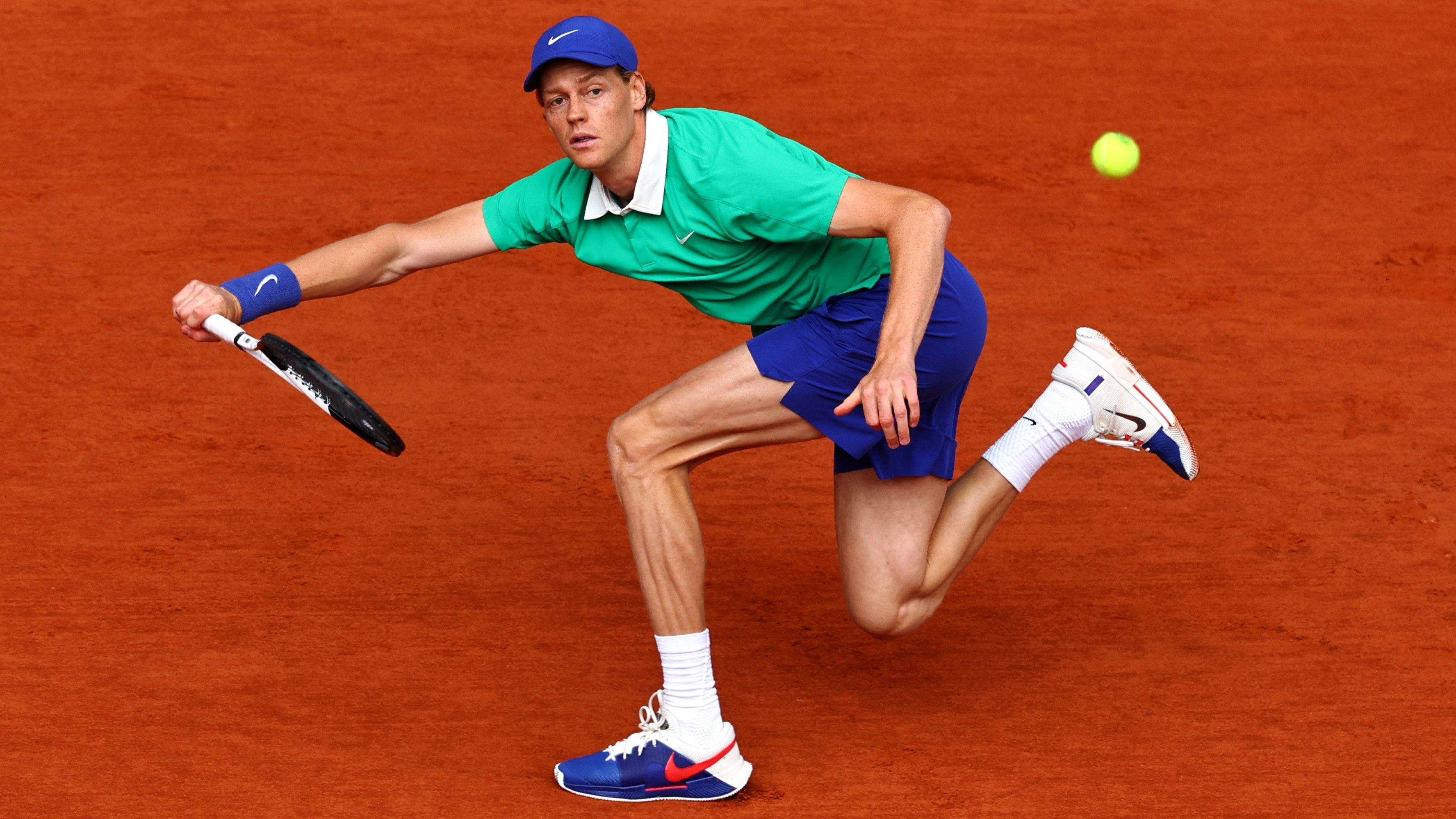 French Open final: Sinner saves early break points to hold against Alcaraz
