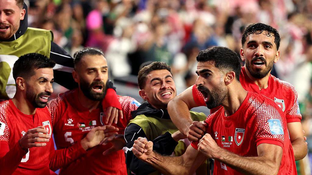 Jordan lead Algeria as they look for first ever World Cup win