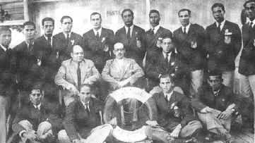 سافرت البعثة المصرية إلى إيطاليا على متن الباخرة "حلوان" للقاء الفريق المجري في نابولي