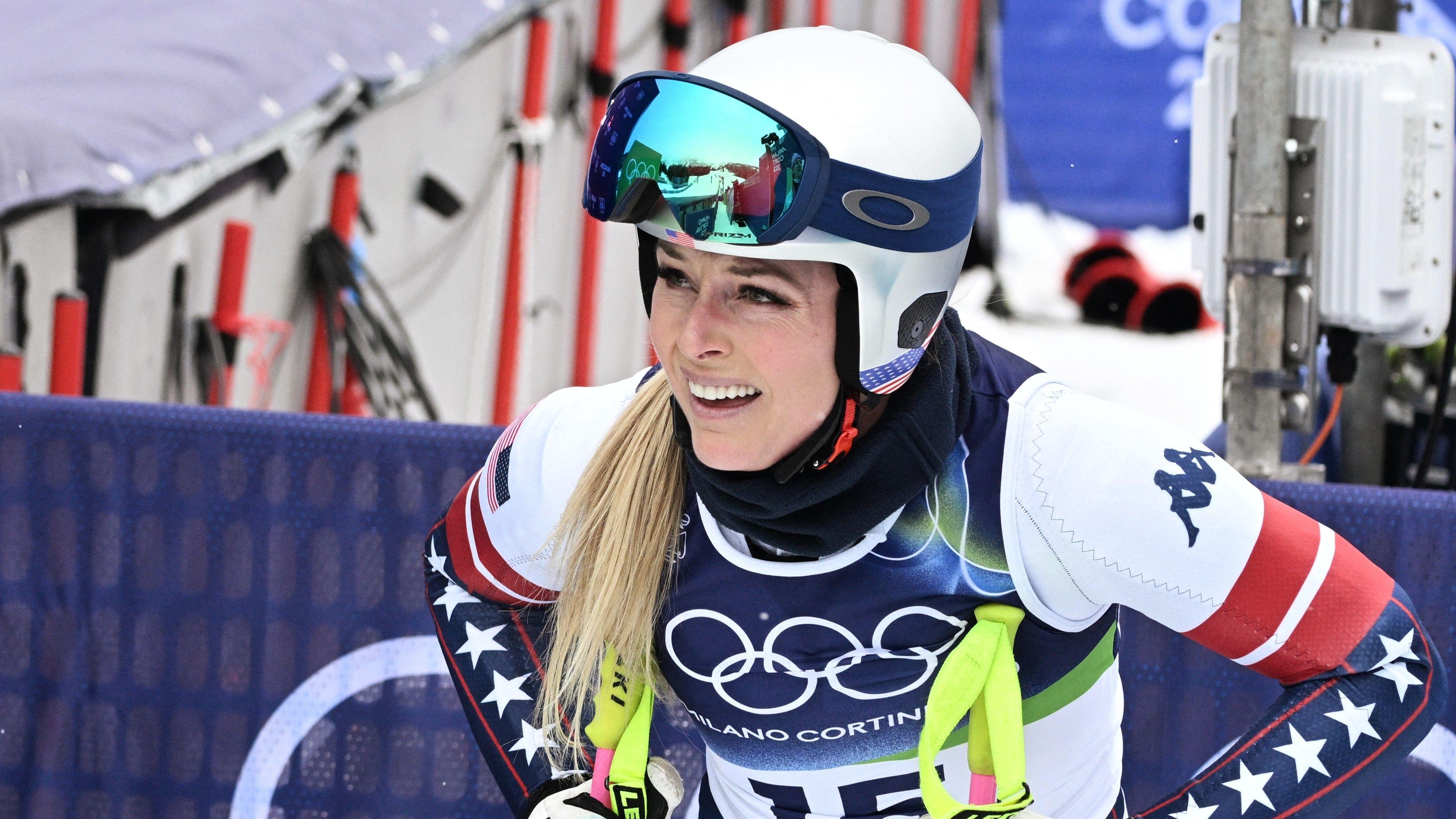 Vonn undergoes surgery on leg fracture after crash