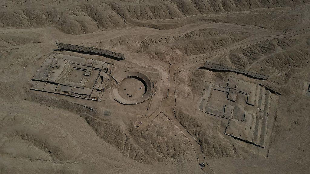 Toma aérea de Peñico, el lugar de excavación en el norte de Perú.