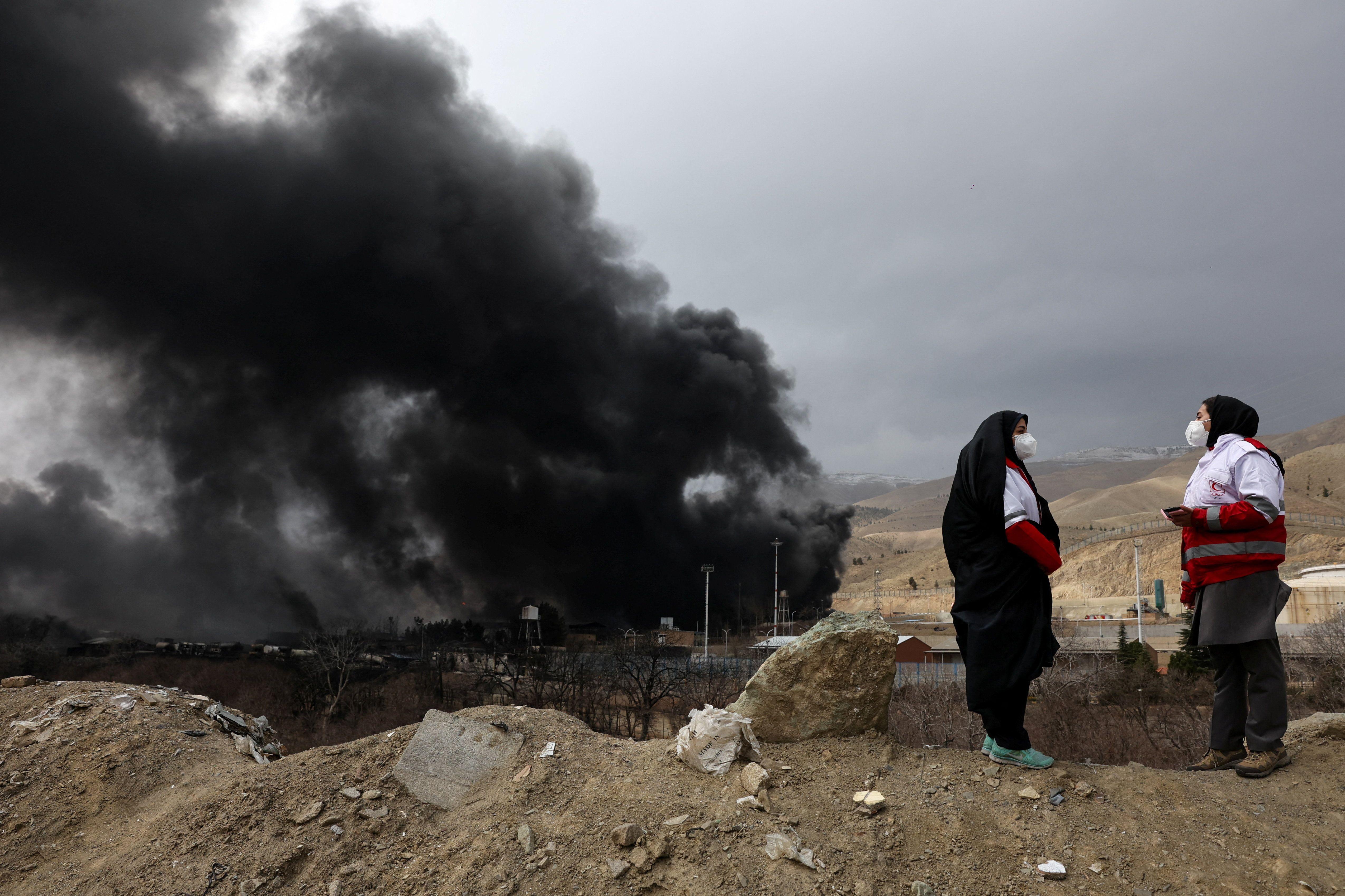 ترامب "ليس سعيداً" باختيار مجتبى، واجتماع اقتصادي عاجل لمحاولة "السيطرة على أسعار النفط"