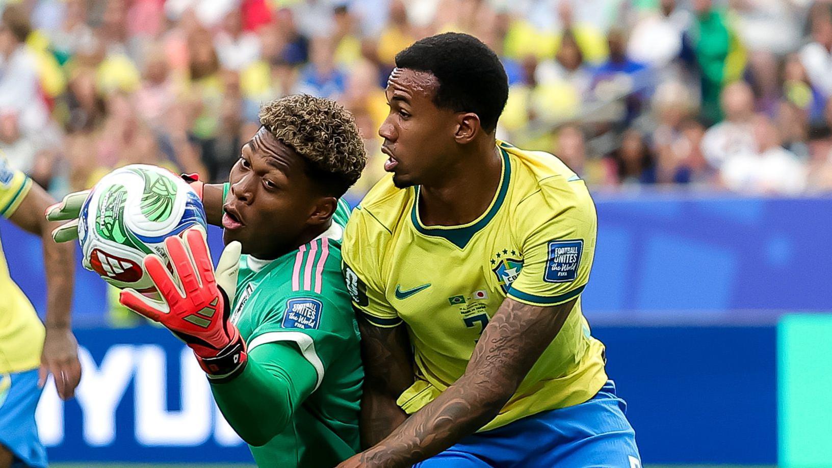 Brazil face Japan in hotly-anticipated World Cup last-32 match