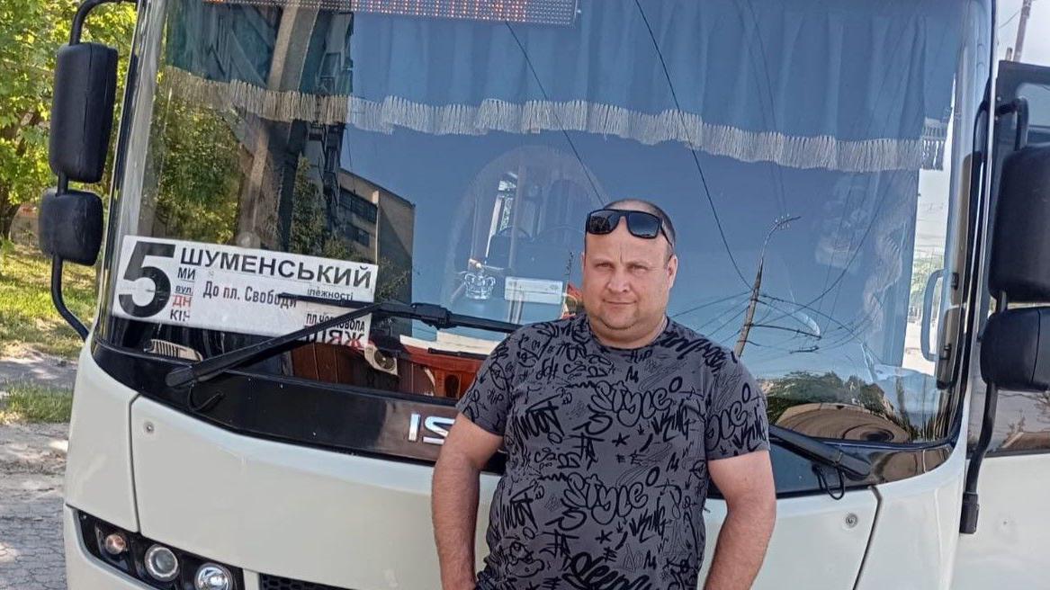 The drivers risking death on Ukraines most dangerous bus routes