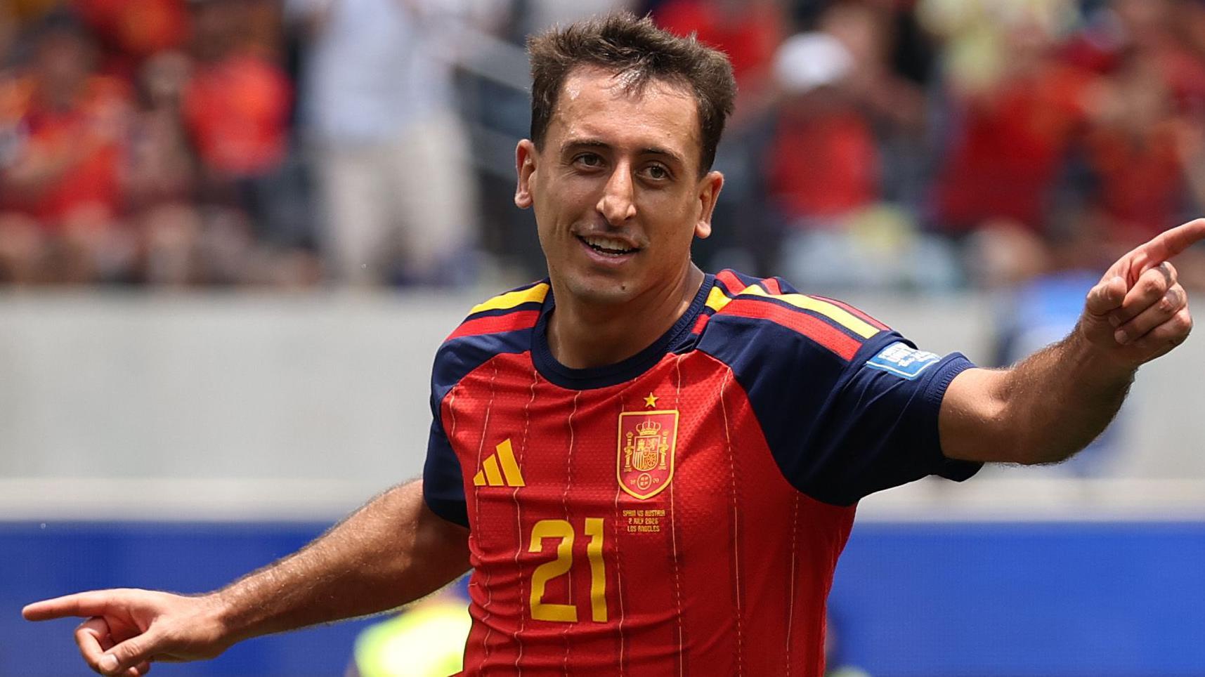 Watch as dominant Spain cruise past Austria to reach World Cup last 16