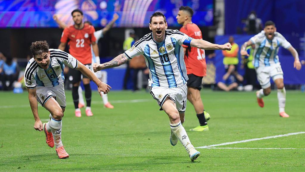 Messi celebra su gol