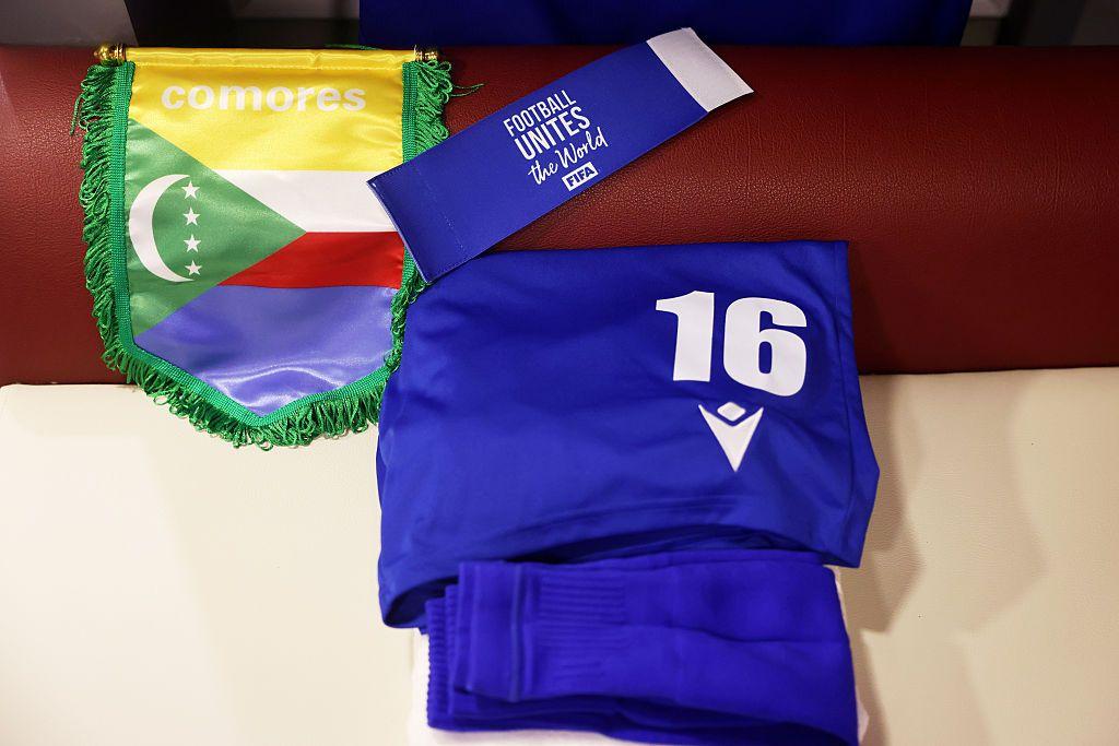 غرفة ملابس منتخب جزر القمر قبل مباراة المغرب وجزر القمر ضمن منافسات المجموعة الثانية لكأس العرب 2025.
