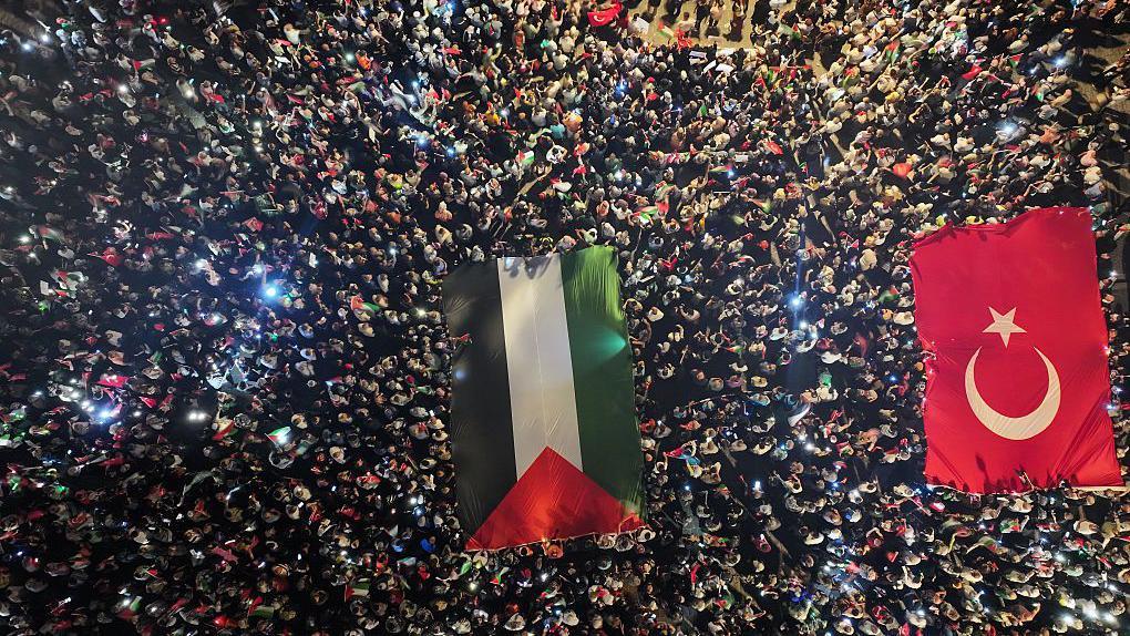 مظاهرة في تركيا لدعم غزة 
