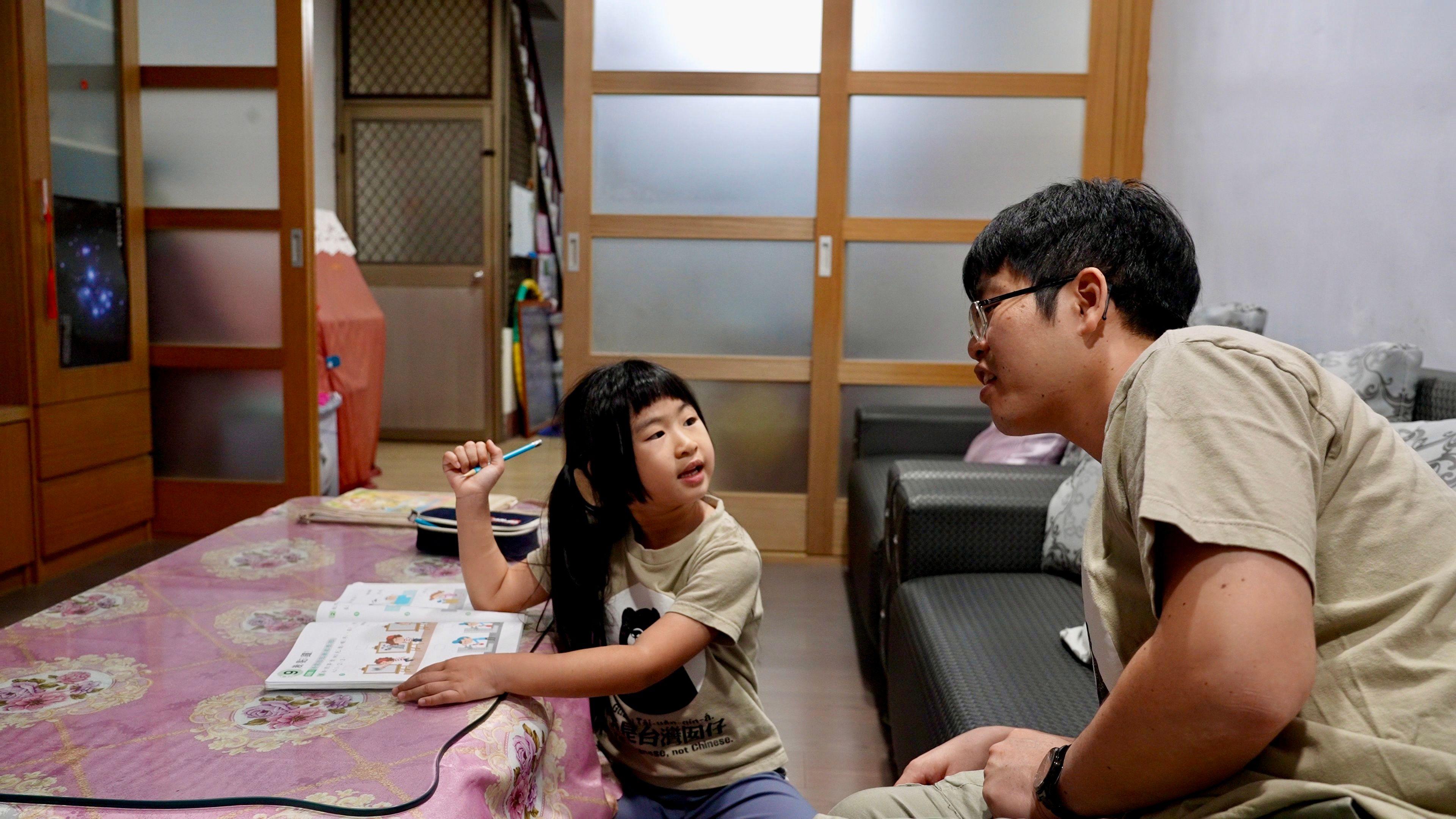 家長黃子維坦言，想像和現實仍有落差，並非所有家長都將台語視為重要教育議題。