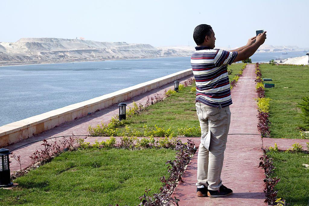 حجم المبيعات السنوية في مصر يتراوح بين 18 و20 مليون هاتف، بقيمة تقارب ملياري دولار