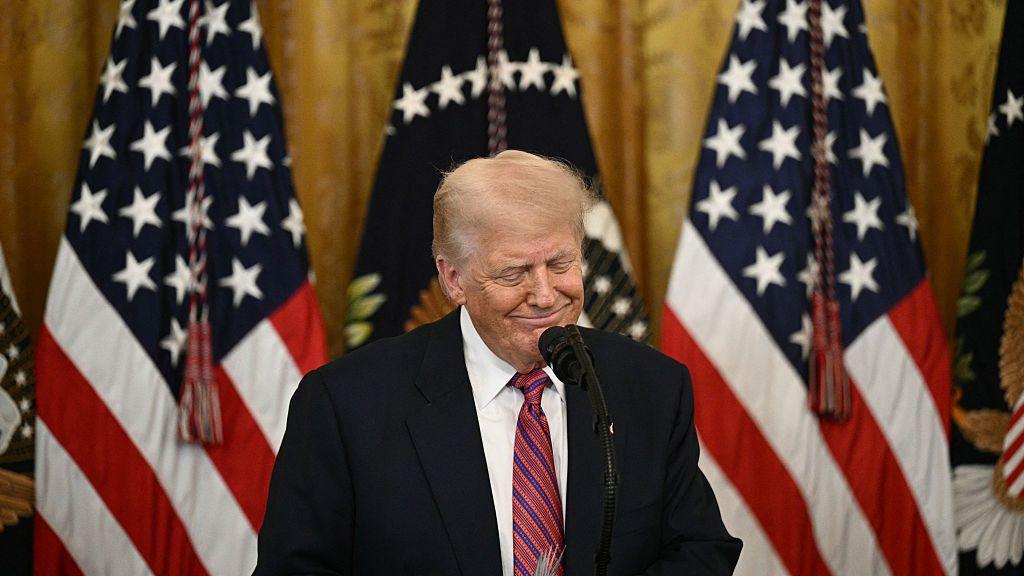 Trump threatens to sue Murdoch and denies 'smoking gun' in Epstein controversy