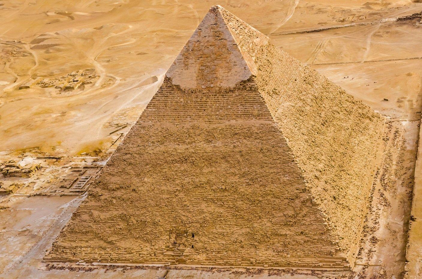 صورة جوية لهرم الملك(خع-ف-رع) 