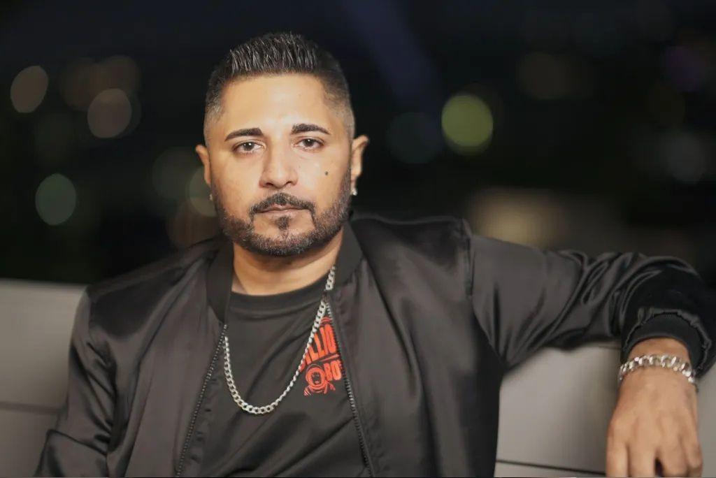 جش نیگاندھی یونیورسٹی میں سنگھا کے ساتھ تھے