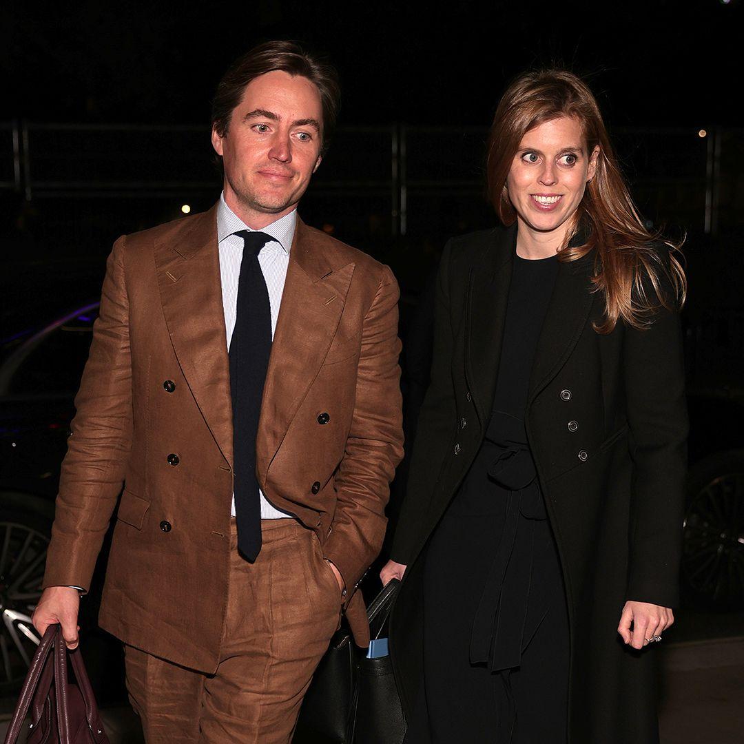 Edoardo Mapelli Mozzi e a Princesa Beatrice foram vistos na inauguração do The Chancery Rosewood em 14 de outubro de 2025, em Londres, Inglaterra.