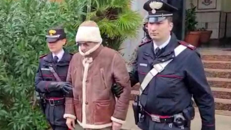 Villas, cars and cash: Italy seizes dead Mafia mobsters millions