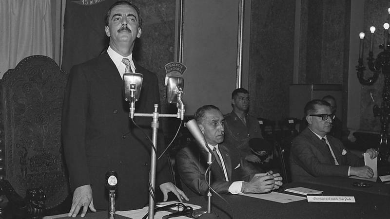 Renúncia de Jânio Quadros em 25 de agosto de 1961 teria sido uma tentativa de autogolpe, segundo historiadores 
