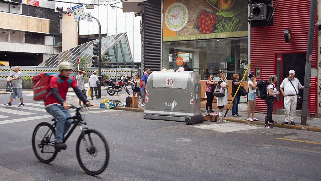 Entregador de comida em Buenos Aires, Argentina