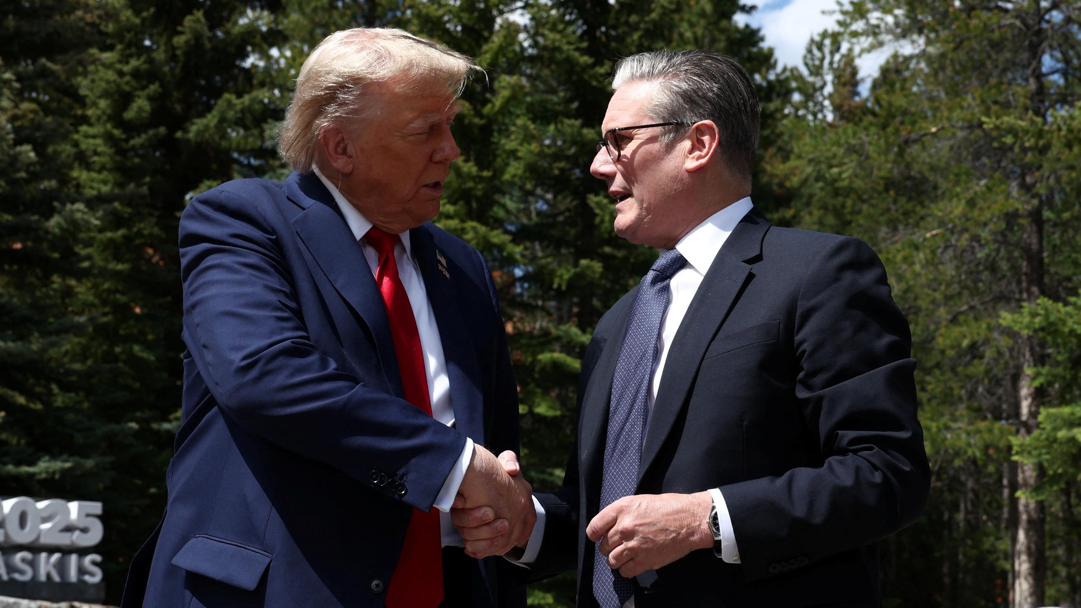 Starmer and Trump sign tariff deal at G7 summit