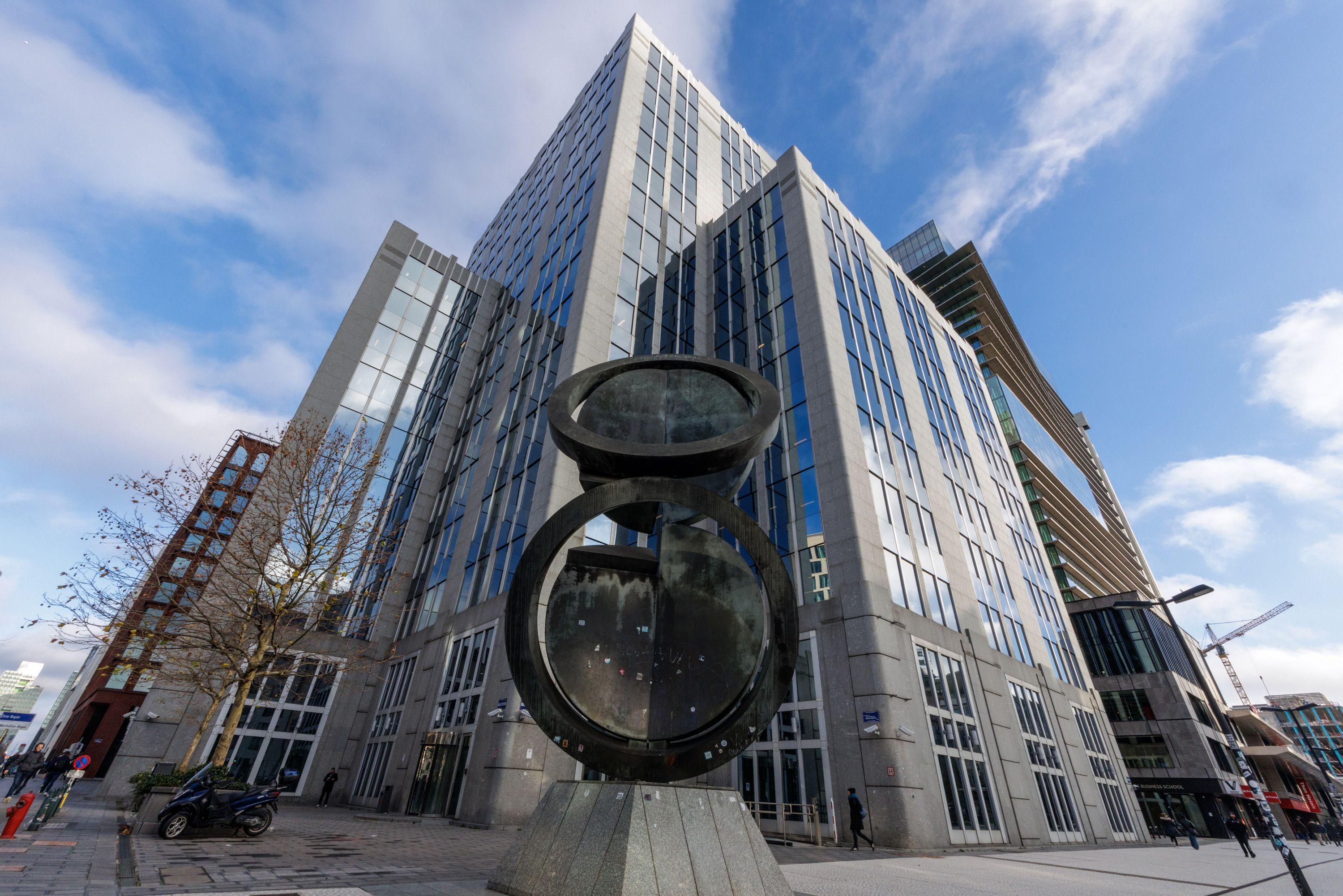 Zamrznuta ruska imovina: Šta hoće EU i zašto se Belgija protivi 9 sedište euroklira, zgrada euroklira, euroclear