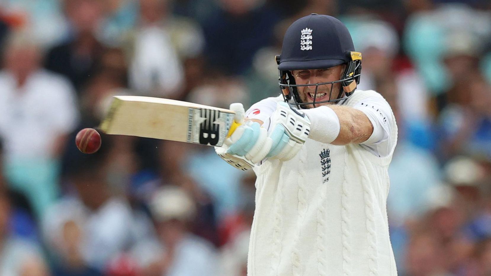 Root on 98 at tea with England needing 57 to seal series-clinching win over India