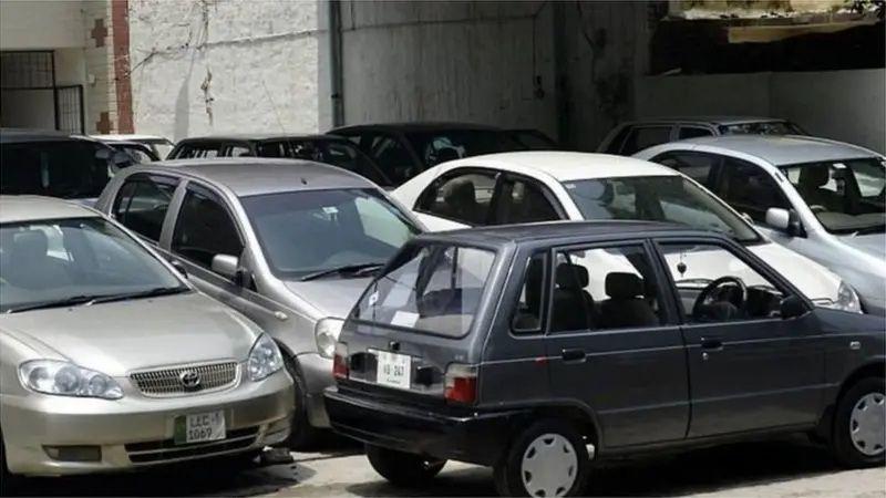 گاڑیاں