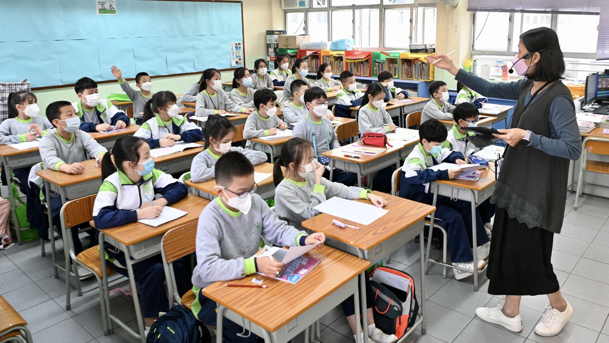 香港某小學為跨境學生特設的教室正在上課（中新社資料圖片）