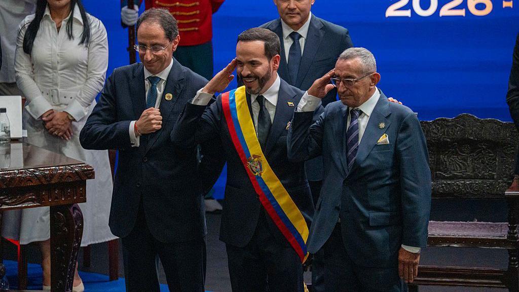 Luis Felipe Yag&uuml;e com o presidente De la Espriella e o vice-presidente Restrepo.