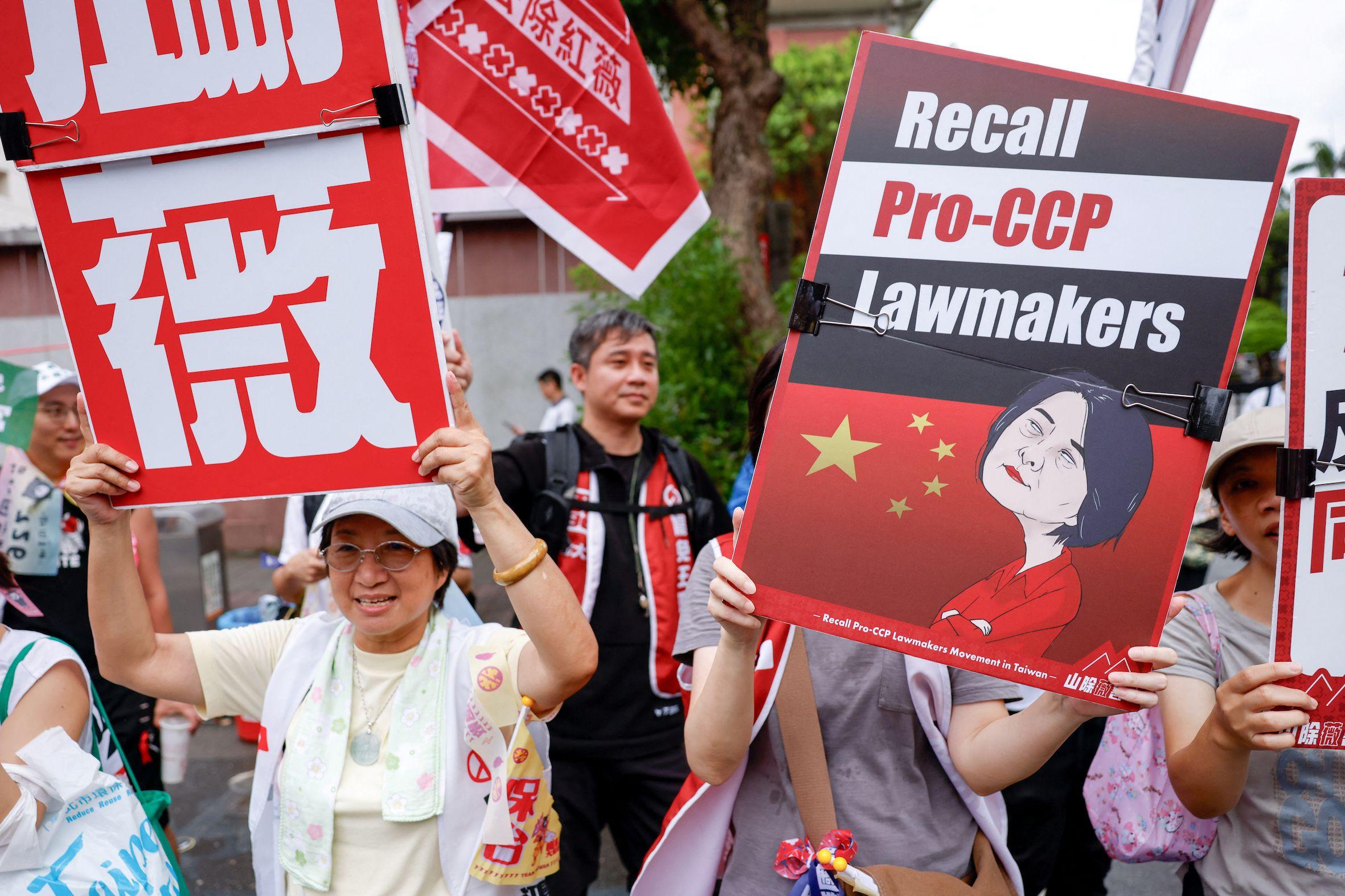 國民黨立委王鴻薇成為此波罷免目標之一